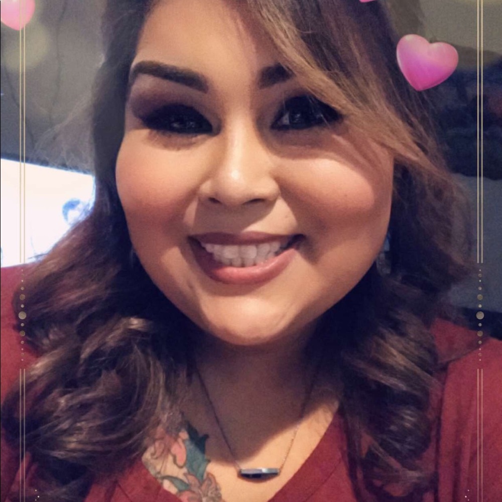 Meet your Posher, Corina